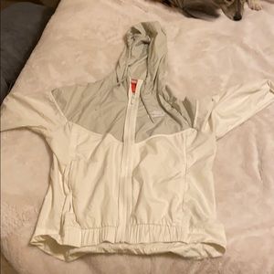nike windbreaker